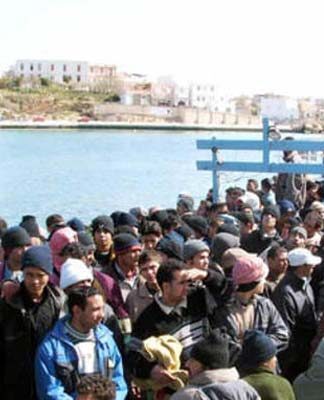 Li chiamano immigrati nel paese di mezzo