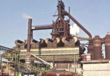 Taranto, grave incidente all’ex Ilva: operaio schiacciato da un muletto