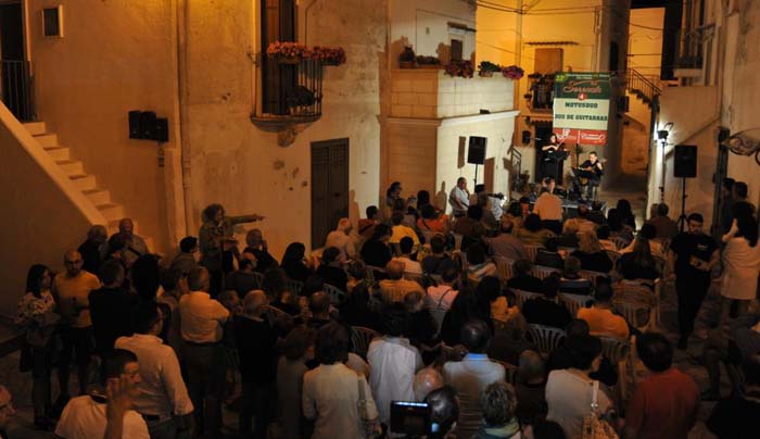 serenate pubblico