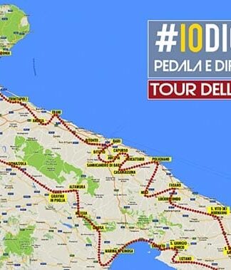 Referendum, approda a Gravina il tour “pedala e difendila” del M5S Puglia a sostegno del No