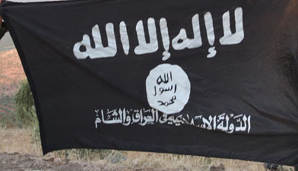 Bandiera-Isis-tagliata-1-2