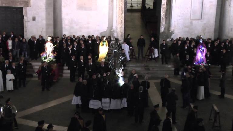 misteri bari processione