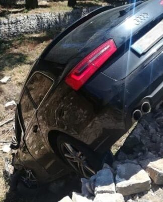 Locorotondo, grave incidente sulla SS172, auto finisce in un fosso