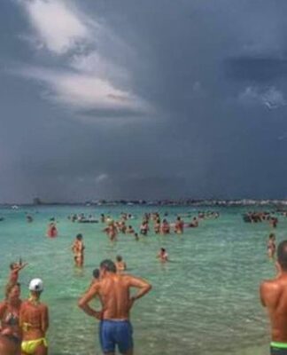 Sta meglio il ragazzo colpito dal fulmine a Torre Lapillo