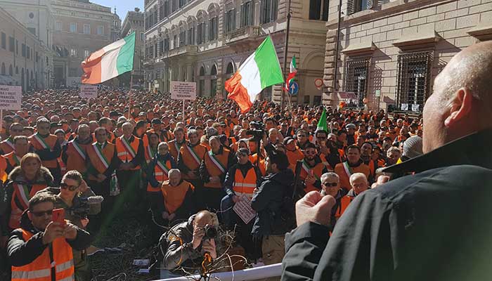 cia_gilet_arancioni