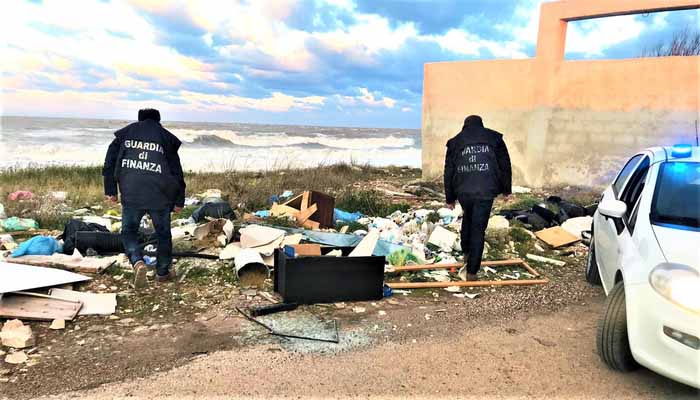 Sequestrate discariche abusive in Puglia