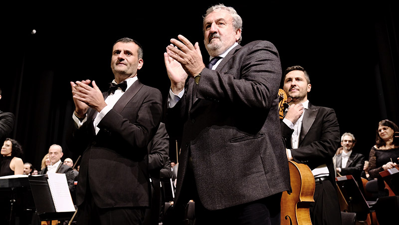 inaugurazione_teatro_piccinni_emiliano_decaro_2