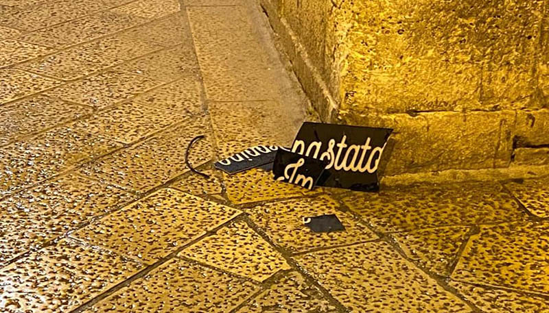 targa_peppino_impastato_bitonto_distrutta