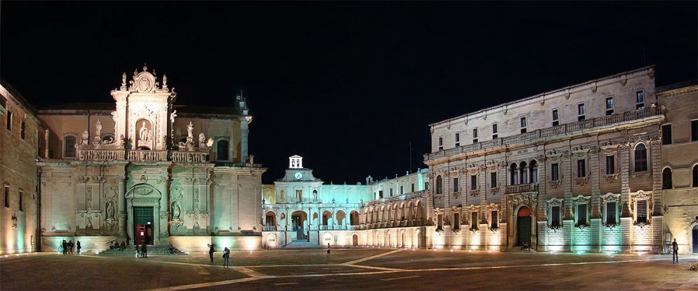 Puglia_Lecce_piazza_duomo