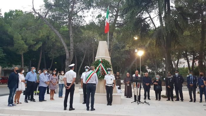 piazza_caduti_pace_vico_gargano