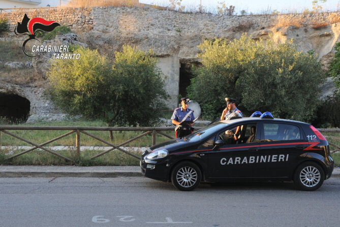 pulsano_carabinieri_sequestro