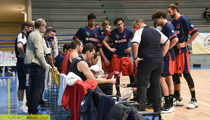 CJ_Taranto_timeout