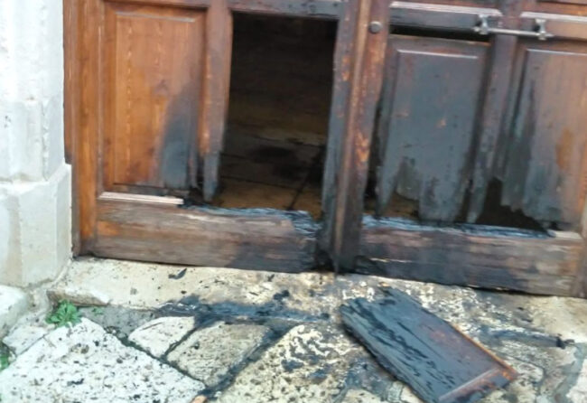 attentato incendio bottaro