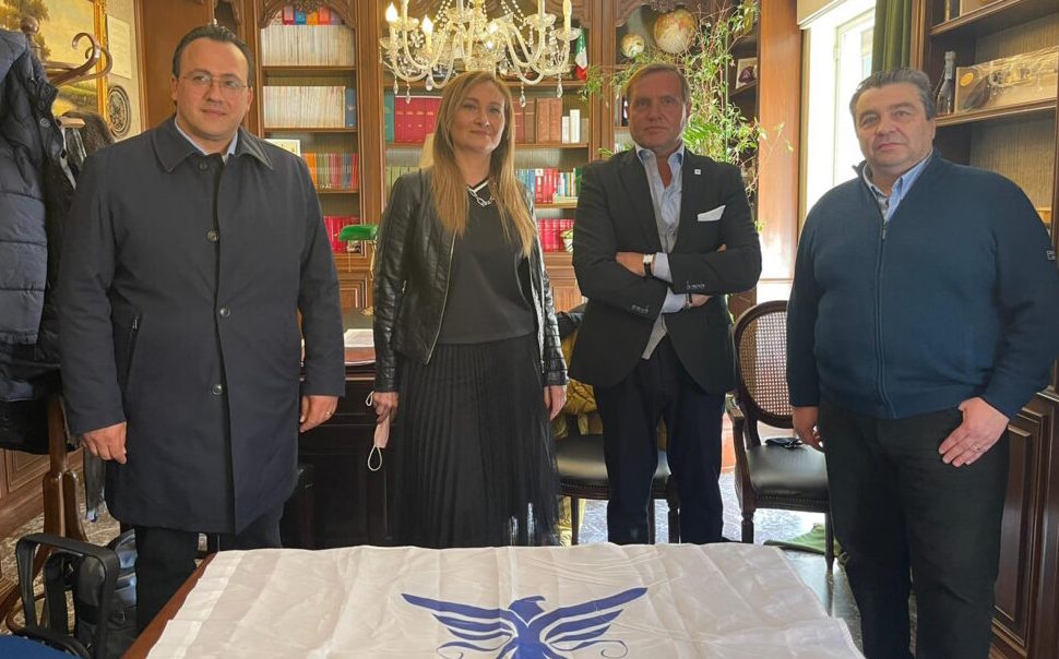 presidente_nazionale_manganiello_direttivo_confimpresa_bari