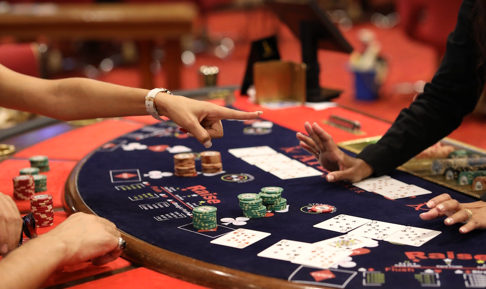 poker_texat_holdem_pexels-naim-benjelloun-3200222