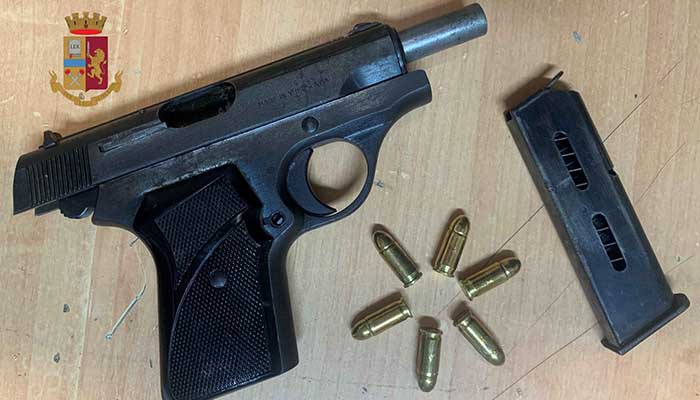 foto_pistola_polizia