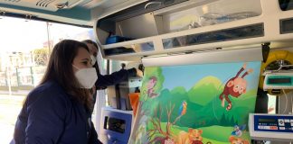 Bari, un’ambulanza pediatrica con tecnologie all’avanguardia. Ma anche animali e arcobaleni per un trasporto a misura di bambino