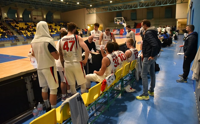 CJTaranto-Avellino-timeout