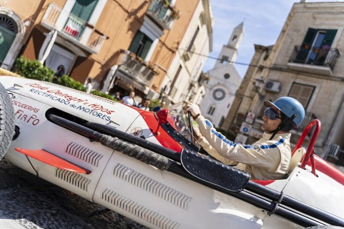 La Maserati in Cattedrale - Ph Vincenzo Fratepietro