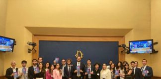 Due giovani salentine alla Camera dei Deputati per presentare il libro “Meritare l’Europa” meritare l'europa 1