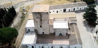 Equirria a Torre Alemanna, un laboratorio per realizzare foglie d’argilla