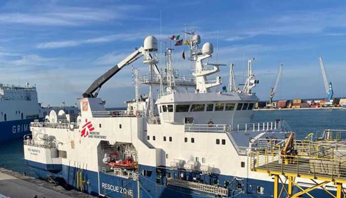 Nave Geo Barents arrivata in porto a Bari