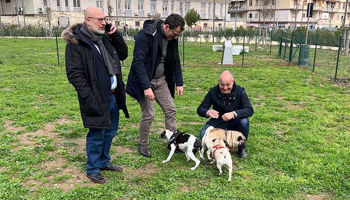 sgambamento_cani_caserma-rossani