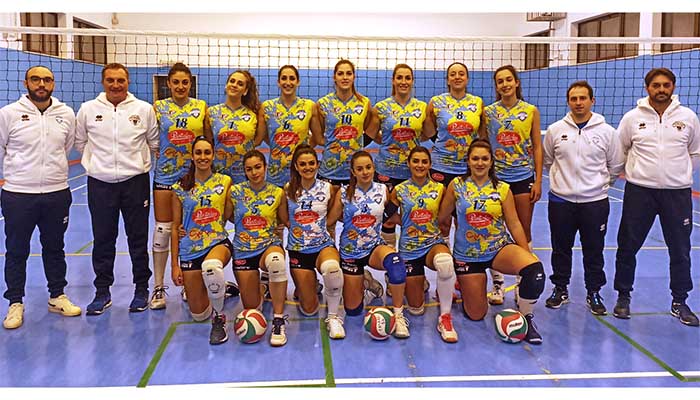 foto squadra Pantaleo Podio Volley Fasano