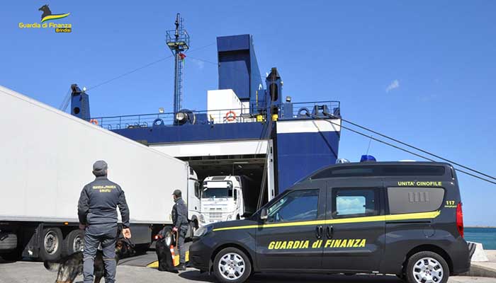 Foto_Controlli-Porto-BR