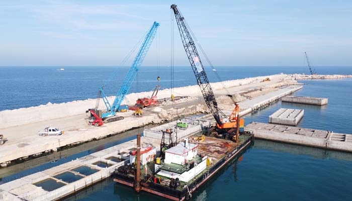 Lavori per il Porto Commerciale di Molfetta 3