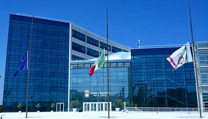 bandiere mezz'asta regione (2)