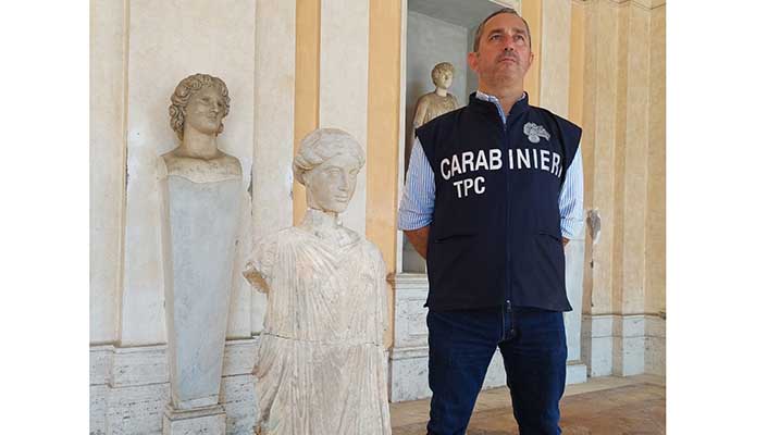 Scultura recuperata dal Comando Carabinieri Tutela Patrimonio Culturale