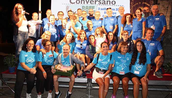 Foto di gruppo al termine dell'evento