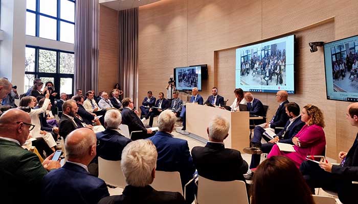 Hub Puglia Forum Ambrosetti prima giornata, tavola rotonda 01