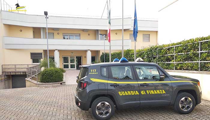 Guardia_finanza_san_pietro_vernotico