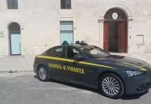 Lecce, sequestrati 190mila prodotti pericolosi e 2mila litri di alcolici non tracciabili