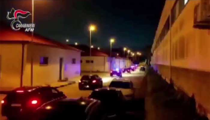 carabinieri massafra notte