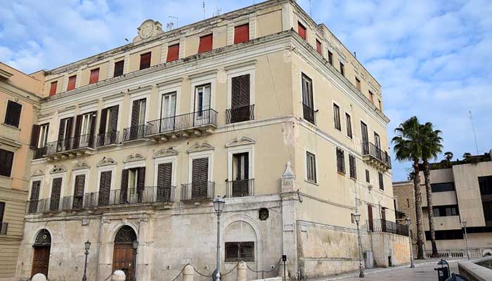 palazzo-starita-bari