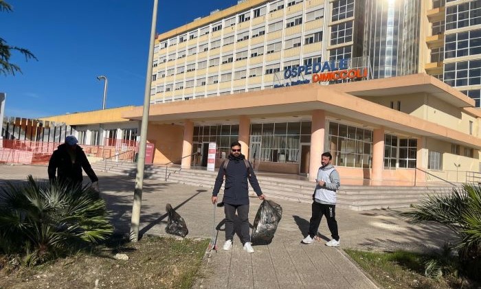 Intervento di clean up nell’area dell’ospedale 8