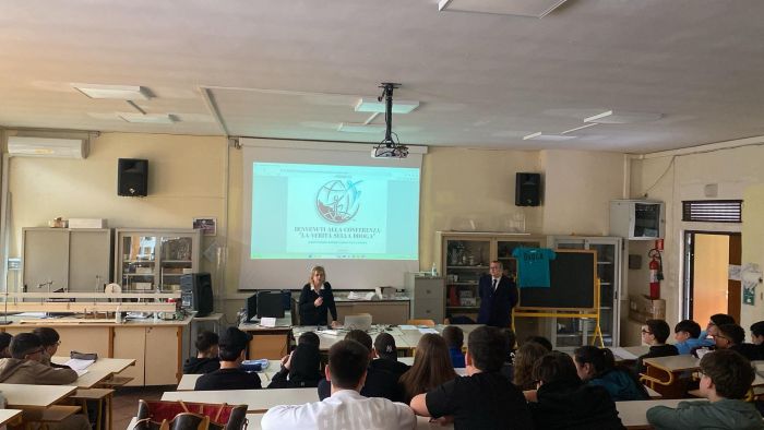 'Dico no alla droga Puglia' incontra gli studenti baresi 1