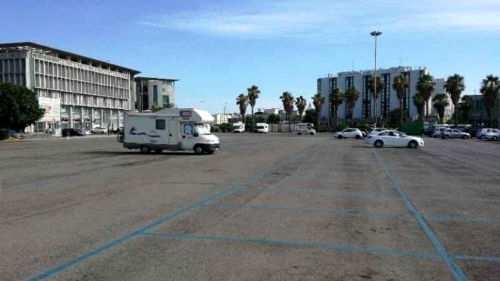 Lecce, nel giorno del Giro d’Italia predisposto un parcheggio per disabili