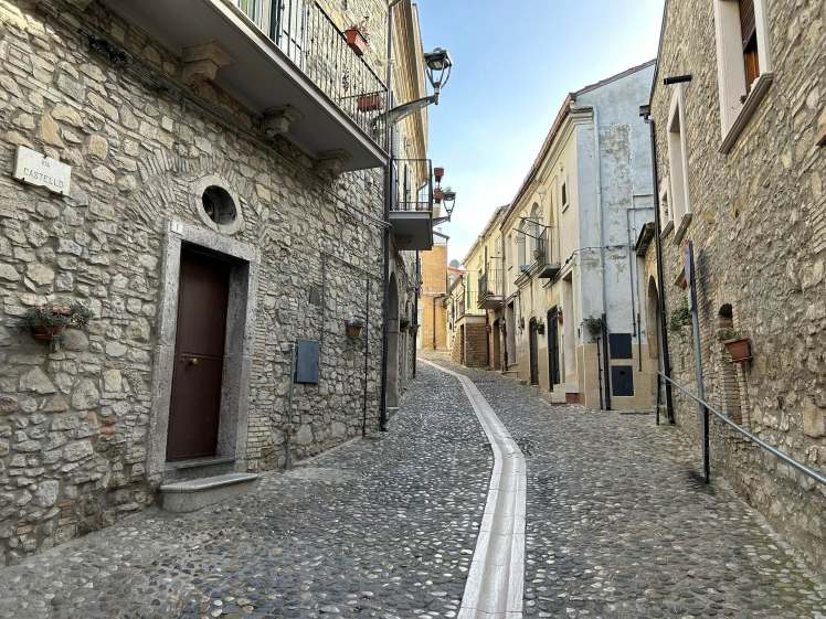 Deliceto via Castello