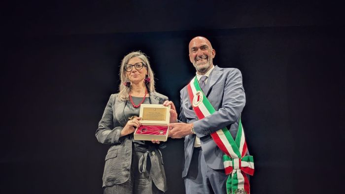 04-08-25 consegna chiavi della città a Francesca Albanese