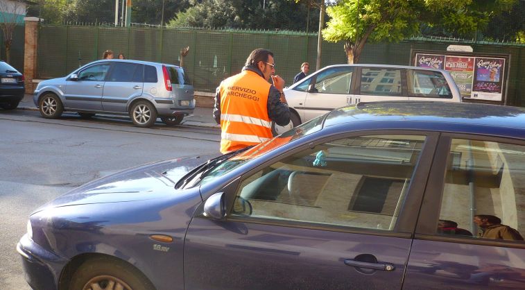 parcheggiataori abusivi foggia