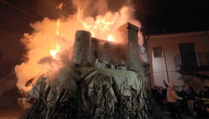 Falò di San Mattia deliceto 2026
