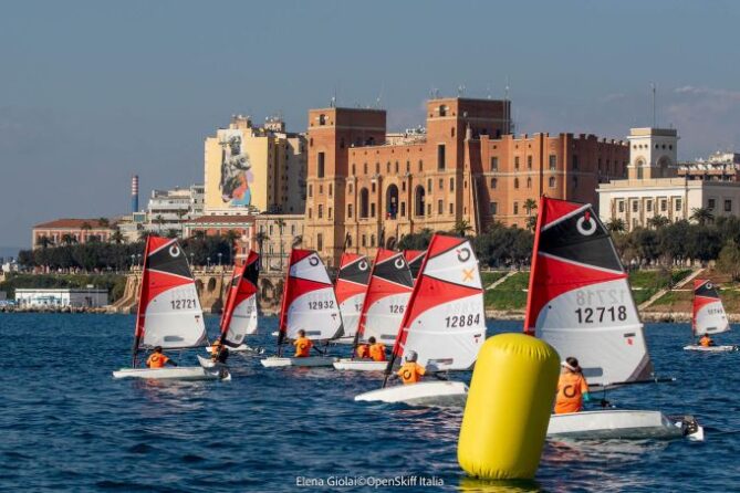 vela taranto open skiff