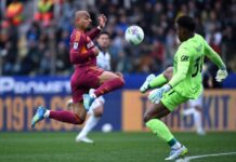 Rimonta last minute, la Roma vince 3-2 a Parma e sogna la Champions