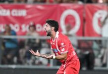 Il Monza torna in Serie A, Catanzaro vince 2-0 ma non basta