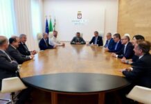 Sanità, Decaro incontra i nuovi direttori generali: “Il primo compito è prendersi cura dei pazienti”