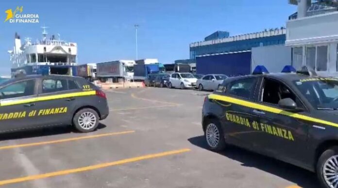 finanza porto di bari